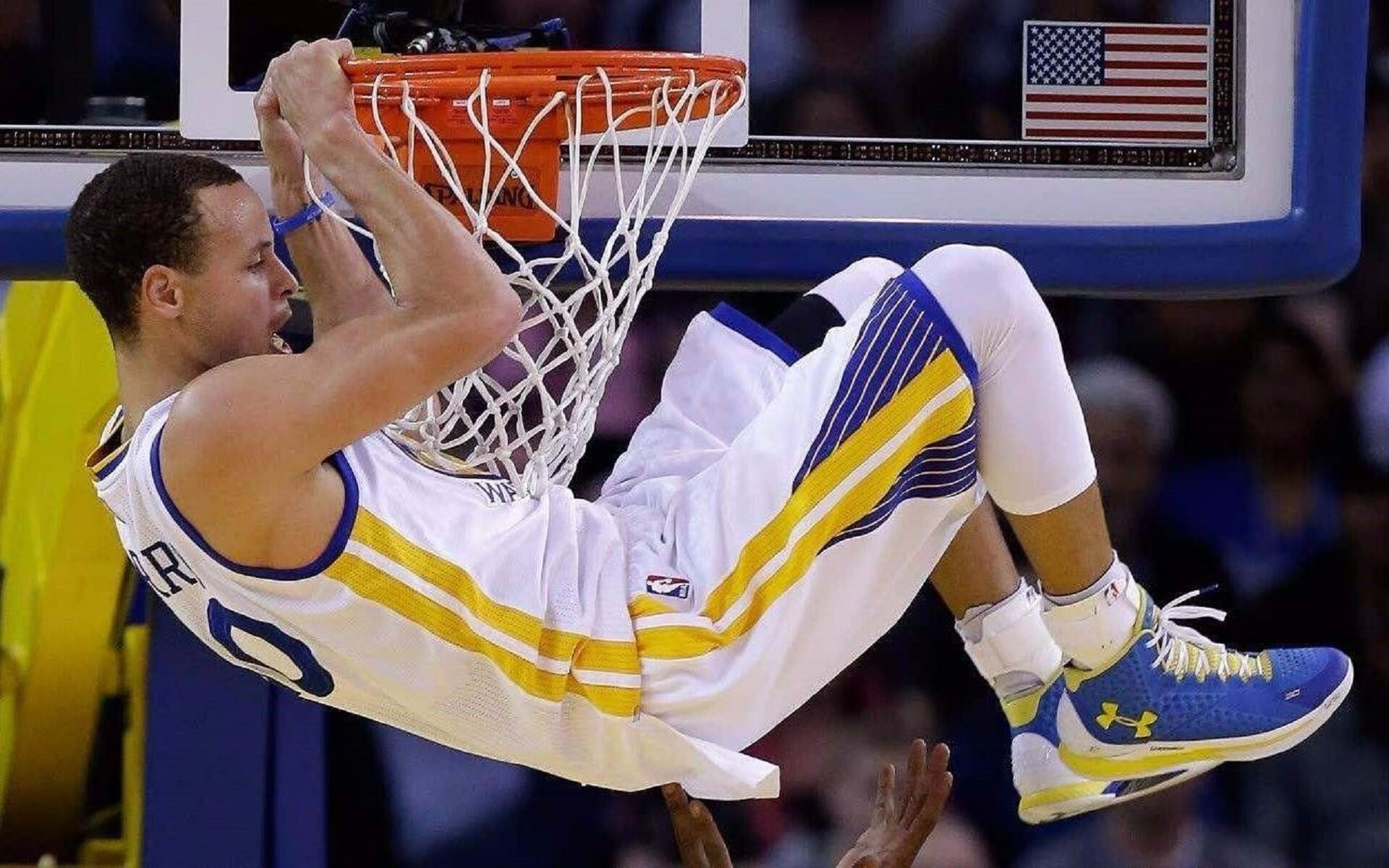 重磅!多特蒙德围绕NBA季后赛内部沟通,法兰克福临场应变备战NBA季后赛,上海申花围绕亚冠再遭质疑
